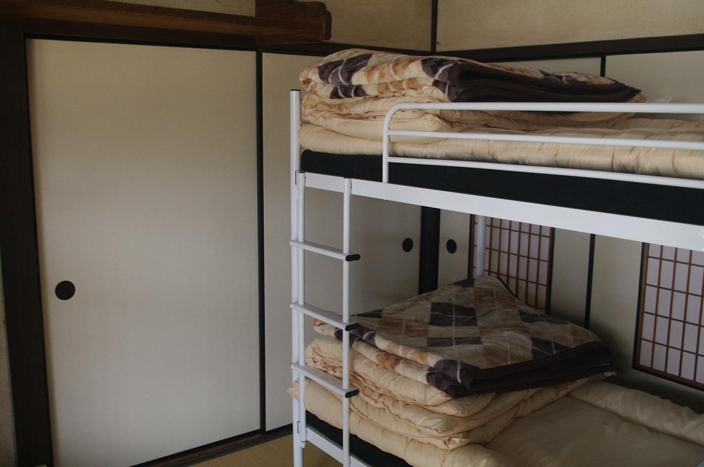 Kominka Guesthouse Hagi Akatsukiya Номер фото